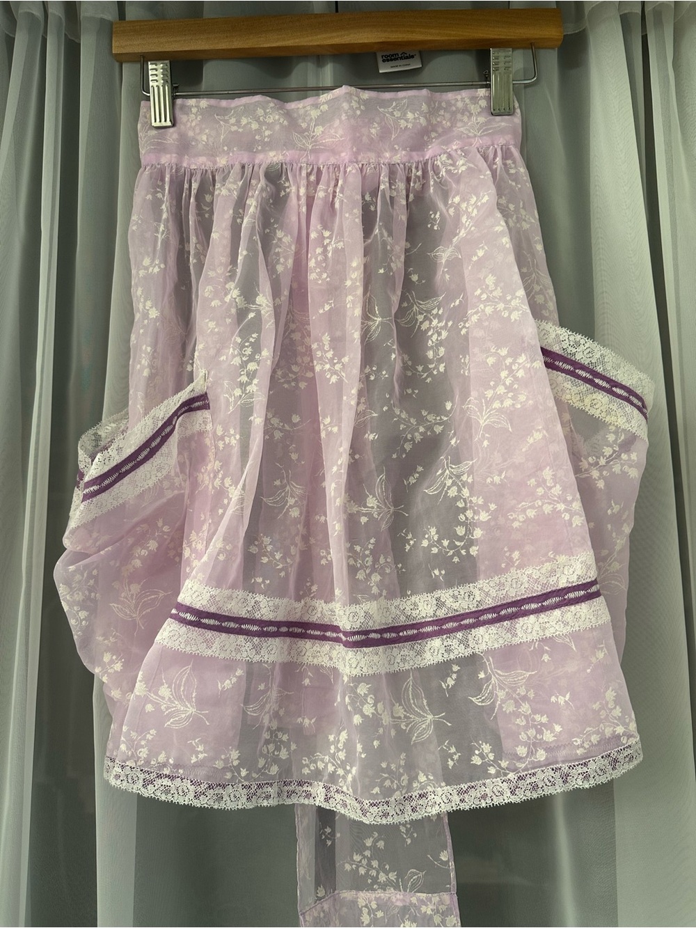 Vtg Lilac Floral Lace Trim Waist Apron